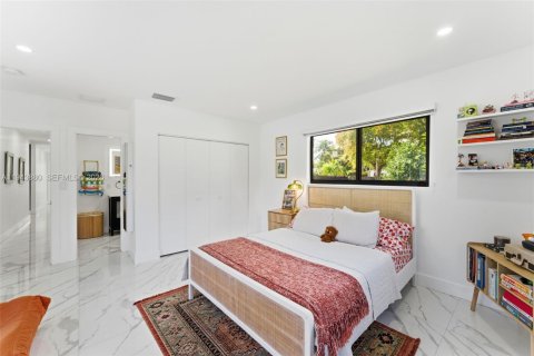 Casa en venta en Palmetto Bay, Florida, 4 dormitorios, 205.31 m2 № 2003359 - foto 16