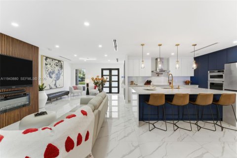 Casa en venta en Palmetto Bay, Florida, 4 dormitorios, 205.31 m2 № 2003359 - foto 12