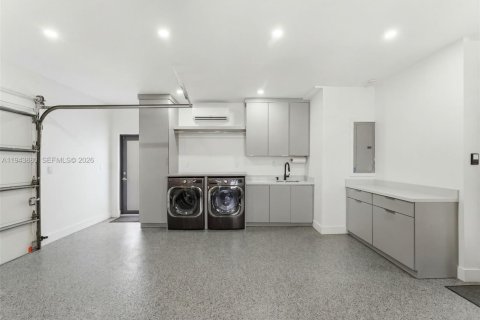 Casa en venta en Palmetto Bay, Florida, 4 dormitorios, 205.31 m2 № 2003359 - foto 23