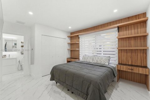 Casa en venta en Palmetto Bay, Florida, 4 dormitorios, 205.31 m2 № 2003359 - foto 19