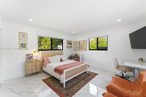 Casa en venta en Palmetto Bay, Florida, 4 dormitorios, 205.31 m2 № 2003359 - foto 15