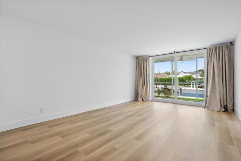 Condo in Boca Raton, Florida, 2 bedrooms № 2246000 - photo 9