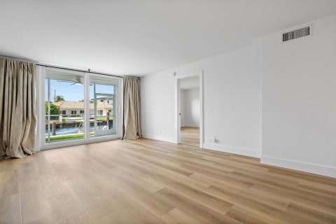 Condo in Boca Raton, Florida, 2 bedrooms № 2246000 - photo 11