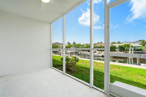 Condo in Boca Raton, Florida, 2 bedrooms № 2246000 - photo 24