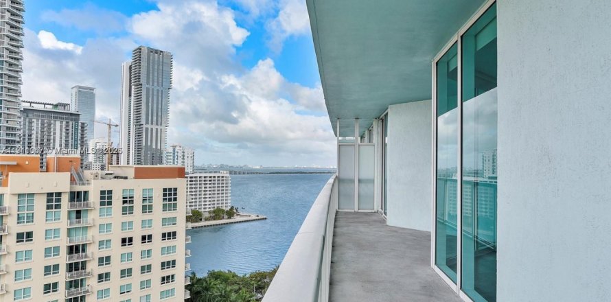 Condo à Miami, Floride, 2 chambres  № 1967274