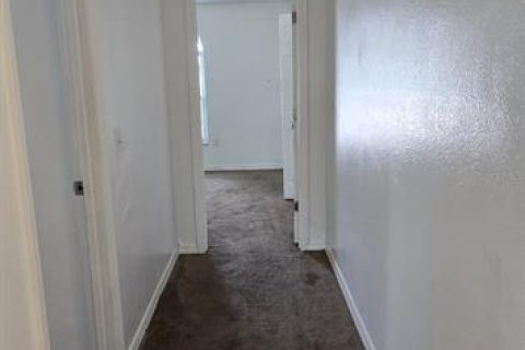 Apartment in Kissimmee, Florida 2 bedrooms, 120.77 sq.m. № 2107000 - photo 14