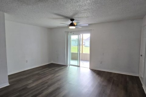 Apartment in Kissimmee, Florida 2 bedrooms, 120.77 sq.m. № 2107000 - photo 5