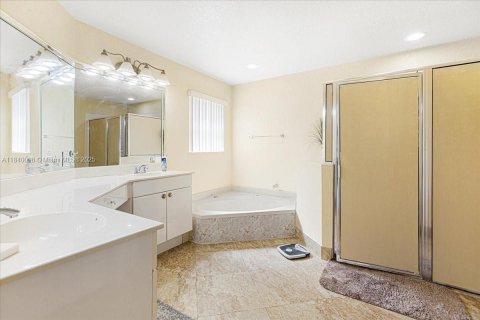 Villa ou maison à vendre à Sunrise, Floride: 5 chambres, 337.51 m2 № 1830720 - photo 26