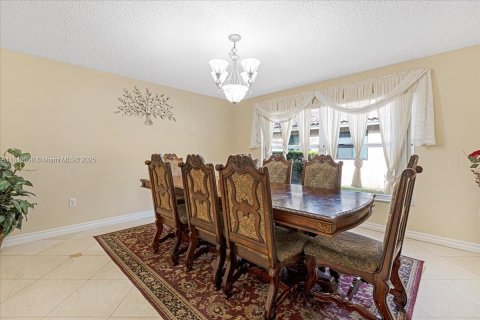 Villa ou maison à vendre à Sunrise, Floride: 5 chambres, 337.51 m2 № 1830720 - photo 17