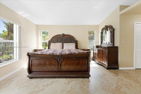 Villa ou maison à vendre à Sunrise, Floride: 5 chambres, 337.51 m2 № 1830720 - photo 23