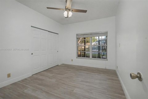 Купить таунхаус в Паркленд, Флорида 2 спальни, 146.97м2, № 2009190 - фото 13