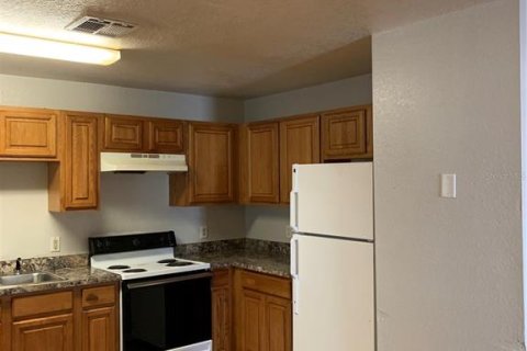 Commercial property in Lakeland, Florida 6 bedrooms, 211.07 sq.m. № 2316848 - photo 7