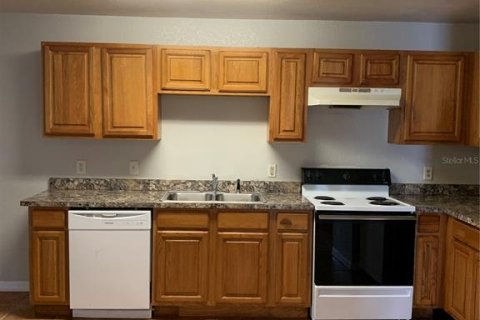 Commercial property in Lakeland, Florida 6 bedrooms, 211.07 sq.m. № 2316848 - photo 18