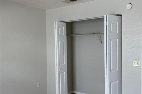 Commercial property in Lakeland, Florida 6 bedrooms, 211.07 sq.m. № 2316848 - photo 15