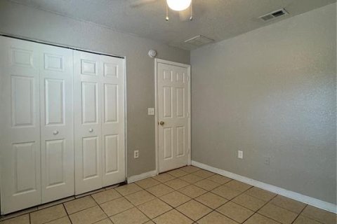 Commercial property in Lakeland, Florida 6 bedrooms, 211.07 sq.m. № 2316848 - photo 23