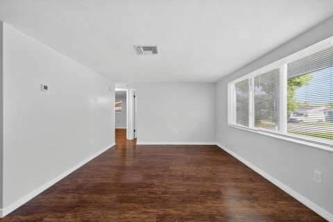 Villa ou maison à vendre à Port Richey, Floride: 3 chambres, 117.15 m2 № 1855872 - photo 2