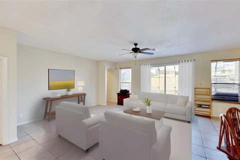 Casa en venta en Kissimmee, Florida, 7 dormitorios, 334.36 m2 № 1761915 - foto 8