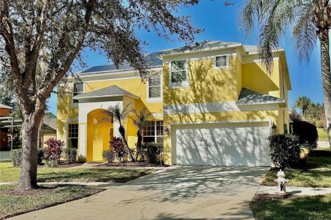 Casa en venta en Kissimmee, Florida, 7 dormitorios, 334.36 m2 № 1761915 - foto 1
