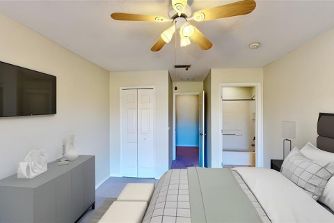 Casa en venta en Kissimmee, Florida, 7 dormitorios, 334.36 m2 № 1761915 - foto 19
