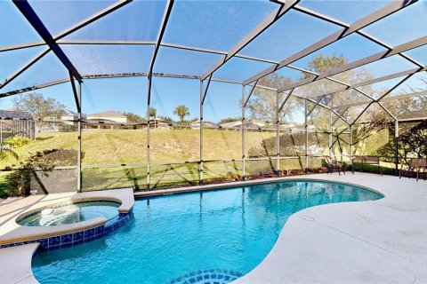 Casa en venta en Kissimmee, Florida, 7 dormitorios, 334.36 m2 № 1761915 - foto 3