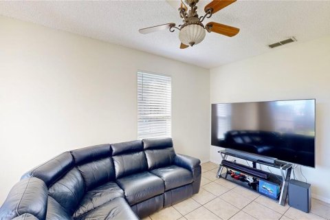 Casa en venta en Kissimmee, Florida, 7 dormitorios, 334.36 m2 № 1761915 - foto 12