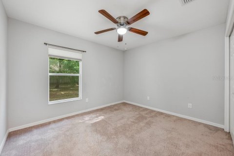 House in Lady Lake, Florida 3 bedrooms, 141.86 sq.m. № 1613745 - photo 12