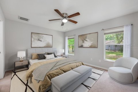 House in Lady Lake, Florida 3 bedrooms, 141.86 sq.m. № 1613745 - photo 8