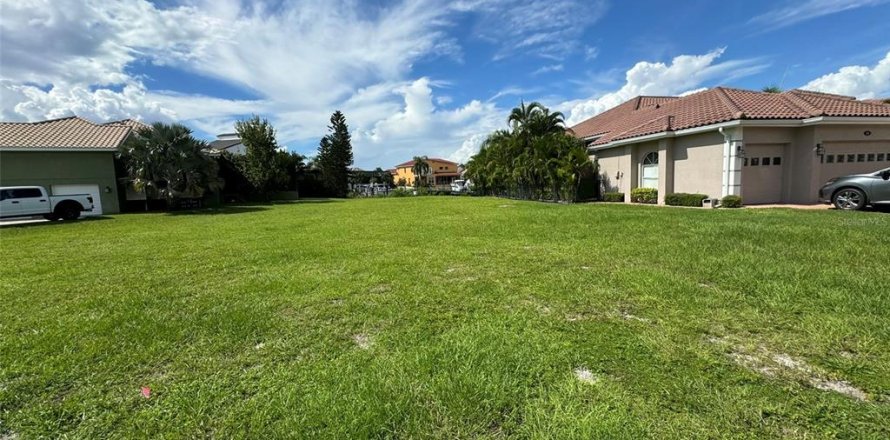Terreno en Apollo Beach, Florida № 1569124