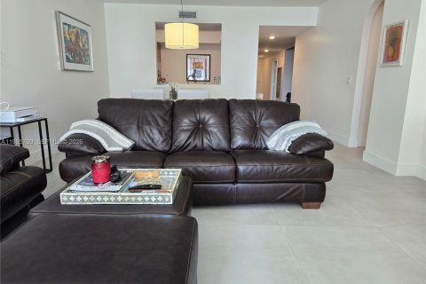 Condominio en venta en Aventura, Florida, 2 dormitorios, 155.15 m2 № 2047407 - foto 12