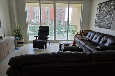 Condominio en venta en Aventura, Florida, 2 dormitorios, 155.15 m2 № 2047407 - foto 10