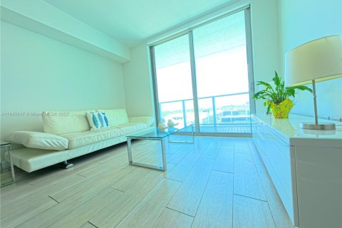 Condominio en venta en Miami, Florida, 2 dormitorios, 84.73 m2 № 1858609 - foto 8