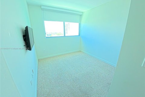 Condominio en venta en Miami, Florida, 2 dormitorios, 84.73 m2 № 1858609 - foto 21