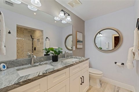Casa en venta en Saint Petersburg, Florida, 3 dormitorios, 185.62 m2 № 2383523 - foto 18