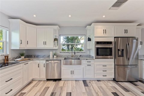 Casa en venta en Saint Petersburg, Florida, 3 dormitorios, 185.62 m2 № 2383523 - foto 12