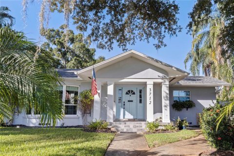 Casa en Saint Petersburg, Florida 3 dormitorios, 185.62 m2 № 2383523