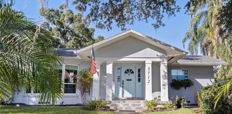Casa en Saint Petersburg, Florida 3 dormitorios, 185.62 m2 № 2383523