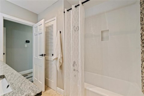 Casa en venta en Saint Petersburg, Florida, 3 dormitorios, 185.62 m2 № 2383523 - foto 23