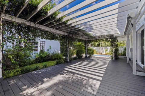 Casa en venta en Saint Petersburg, Florida, 3 dormitorios, 185.62 m2 № 2383523 - foto 5
