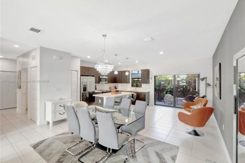 Купить кондоминиум в Дорал, Флорида 2 спальни, 129.88м2, № 1982018 - фото 6