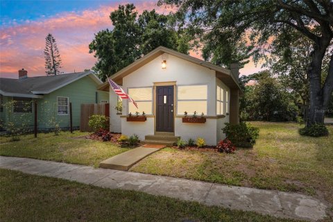 Casa en venta en Gulfport, Florida, 2 dormitorios, 79.15 m2 № 1649232 - foto 1