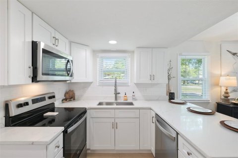 Casa en venta en Gulfport, Florida, 2 dormitorios, 79.15 m2 № 1649232 - foto 6