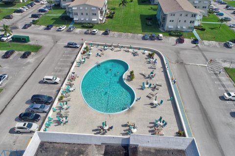 Condo in Boynton Beach, Florida, 2 bedrooms № 2246919 - photo 19