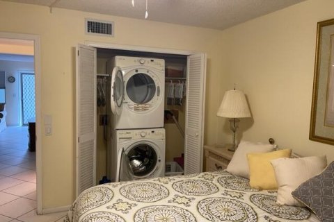 Condo in Boynton Beach, Florida, 2 bedrooms № 2246919 - photo 10