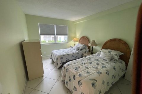 Condo in Boynton Beach, Florida, 2 bedrooms № 2246919 - photo 18