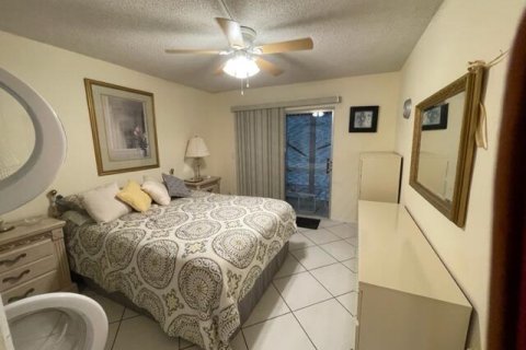 Condo in Boynton Beach, Florida, 2 bedrooms № 2246919 - photo 13