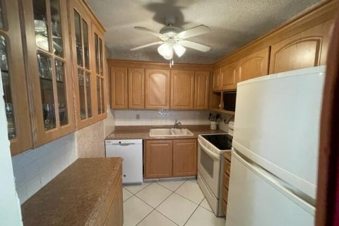 Condo in Boynton Beach, Florida, 2 bedrooms № 2246919 - photo 3