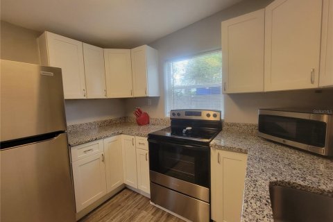 House in Daytona Beach, Florida 3 bedrooms, 98.1 sq.m. № 1733476 - photo 15