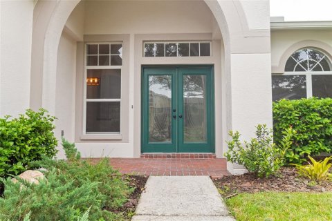 House in Tampa, Florida 5 bedrooms, 255.48 sq.m. № 2341775 - photo 2
