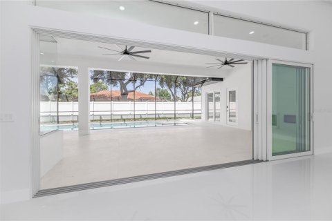 Villa ou maison à vendre à Palm Coast, Floride: 4 chambres, 283.35 m2 № 2147718 - photo 11