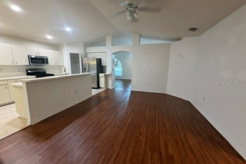 Villa ou maison à louer à Wesley Chapel, Floride: 3 chambres, 153.85 m2 № 2416818 - photo 21